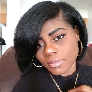 Meet your Posher, Devonia